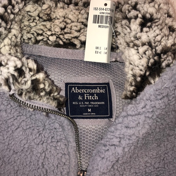 Abercrombie Sherpa Quarter Zip - Picture 2 of 3